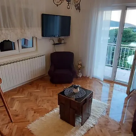 Apartment Grubisic *
