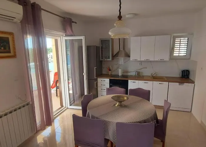 Grubisic * Grebaštica